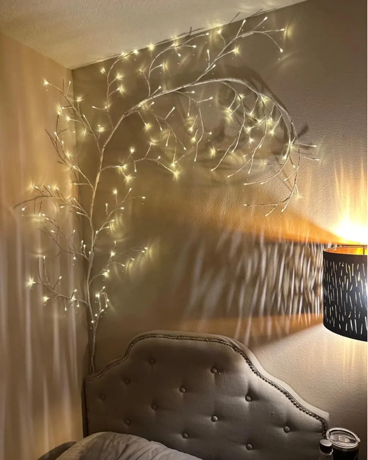 2pcs Enchanted Willow Vine Lights with Remote, NIDISETPJAS Christmas Swags Decorations Indoor Room Decor, 18 Branches 144 LEDs Lighted Willow Vine Lights for Walls Bedroom Home Decor, White Branch