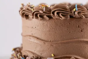 9" Cake (Serves 25-30 People)