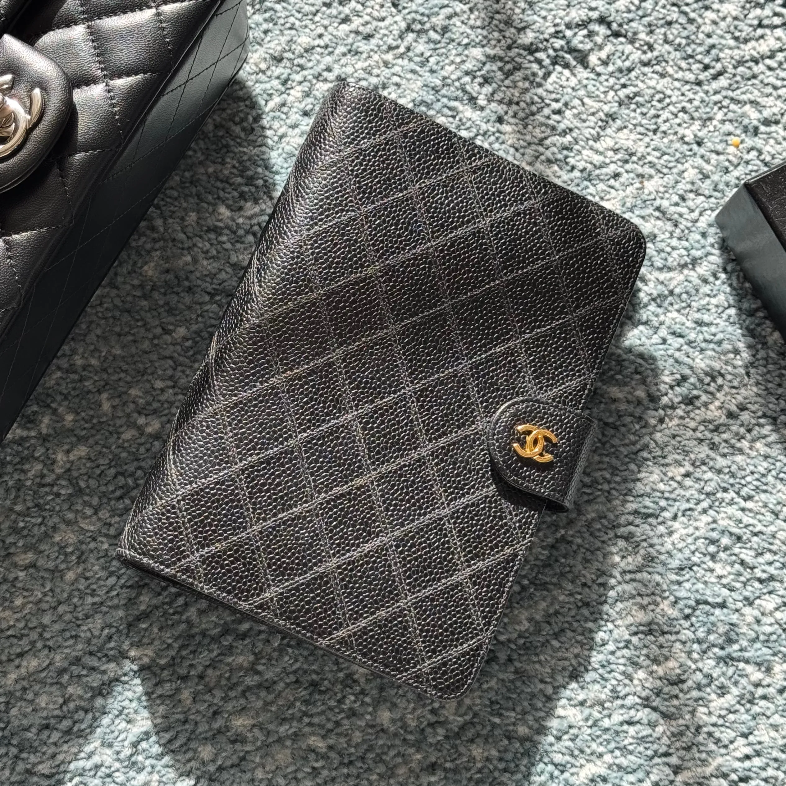 Chanel Matrasse Quilted Black MM Agenda