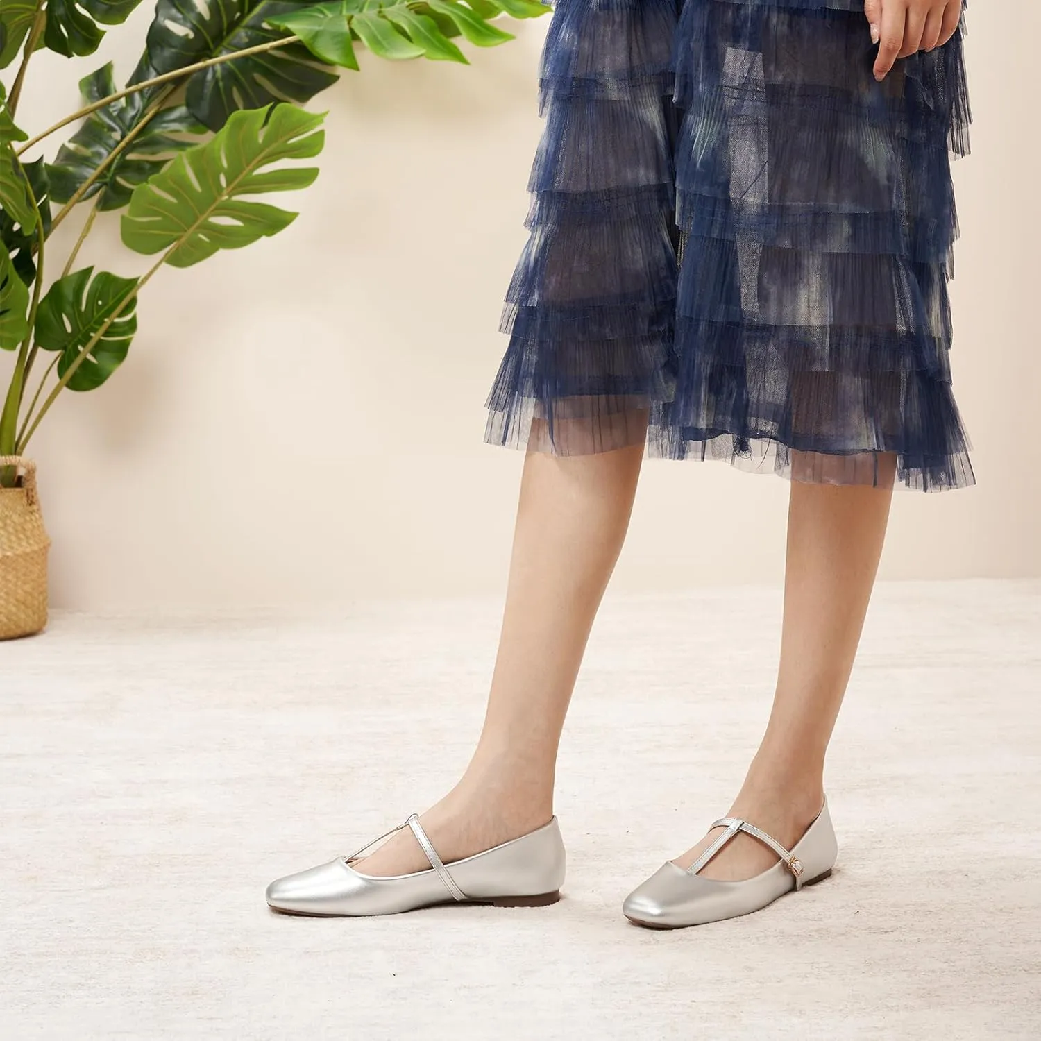 C.Paravano Women's Mary Jane Flats | Comfortable Square Toe Ballet Flats | Mary Jane Shoes with Strap | Casual Dress Flat Shoes for Party Wedding & Work Office，Date Nights