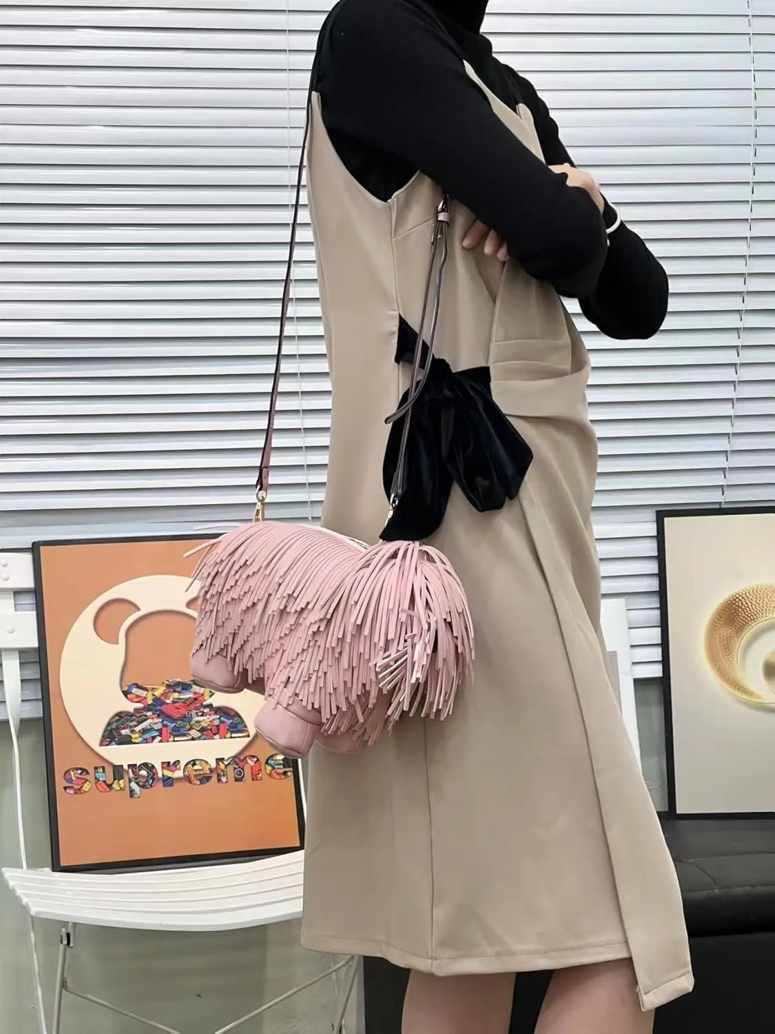 Cute shoulder bag, creative funny Chow Chow dog shoulder bag, sheepdog tassel personality puppy shape crossbody bag