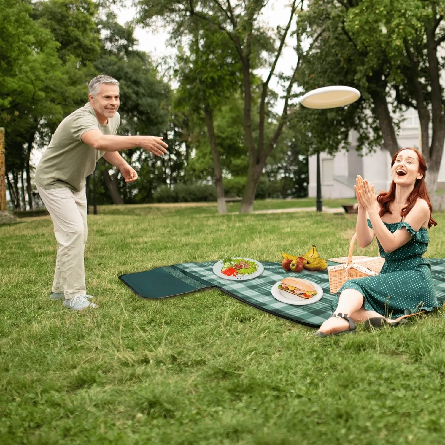 DISCOUNT PROMOS Creekside Roll Up Picnic Blankets Set of 6, Bulk Pack - Great Outdoor Blanket for Camping, Picnic, Beach, Other Outdoor Activities - Green