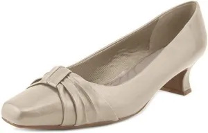Easy Street Women's Waive Bone/Medium / 8.5