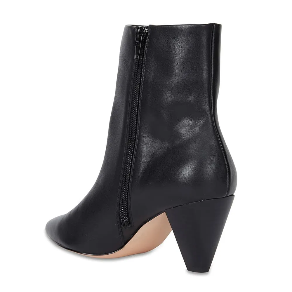 Event Boot in Black Leather