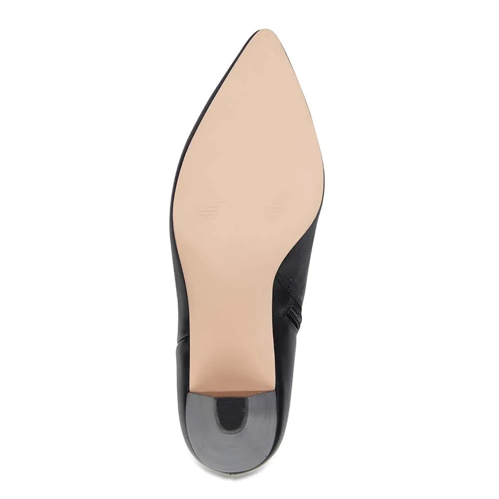 Event Boot in Black Leather