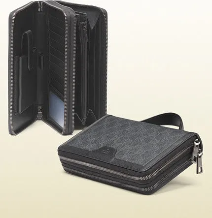 Gucci - GG supreme canvas travel document case