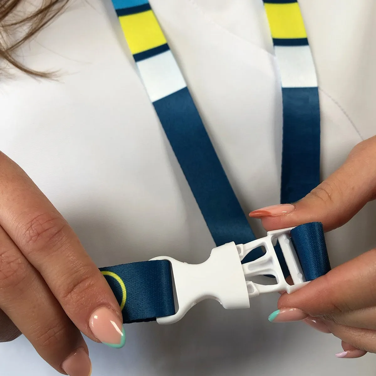 Lanyard with Trident Hook & Carabiner & Safety Clip Doctor Unisex Retro