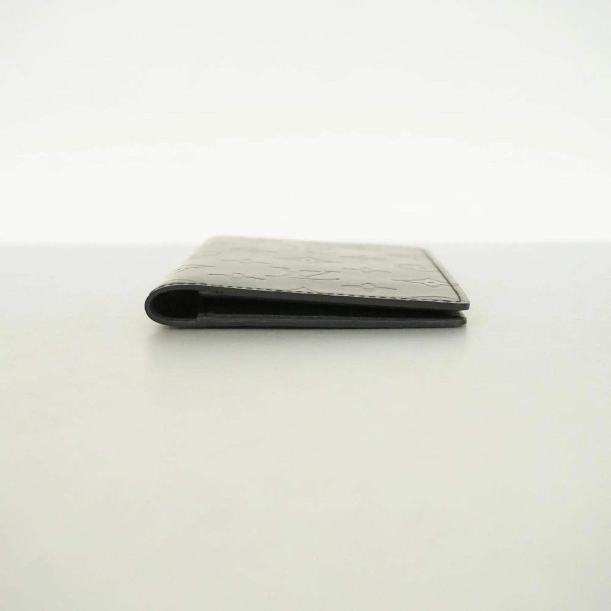 Louis Vuitton Agenda  Leather Wallet  ()