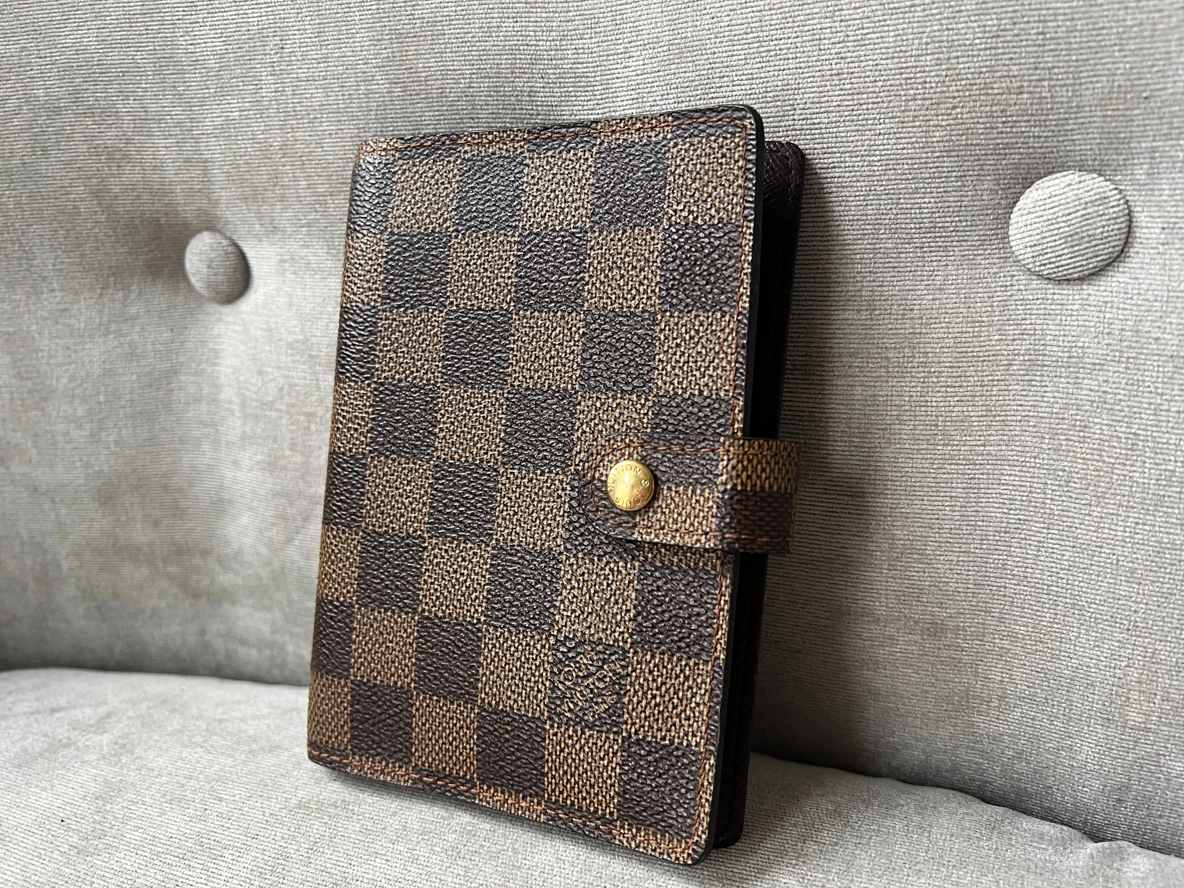 Louis Vuitton Damier Ebene Small Ring Agenda Cover (RRP £290)