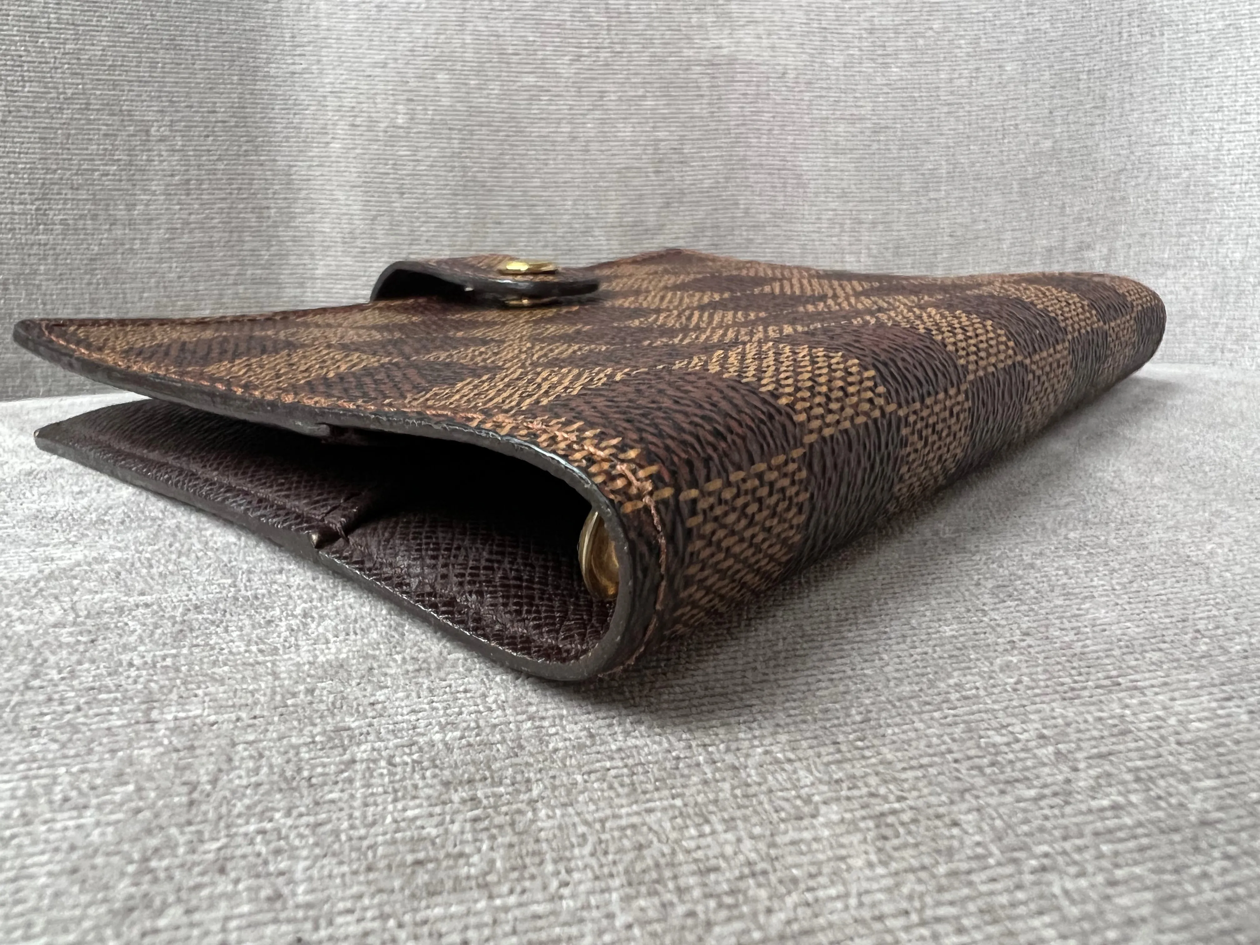 Louis Vuitton Damier Ebene Small Ring Agenda Cover (RRP £290)