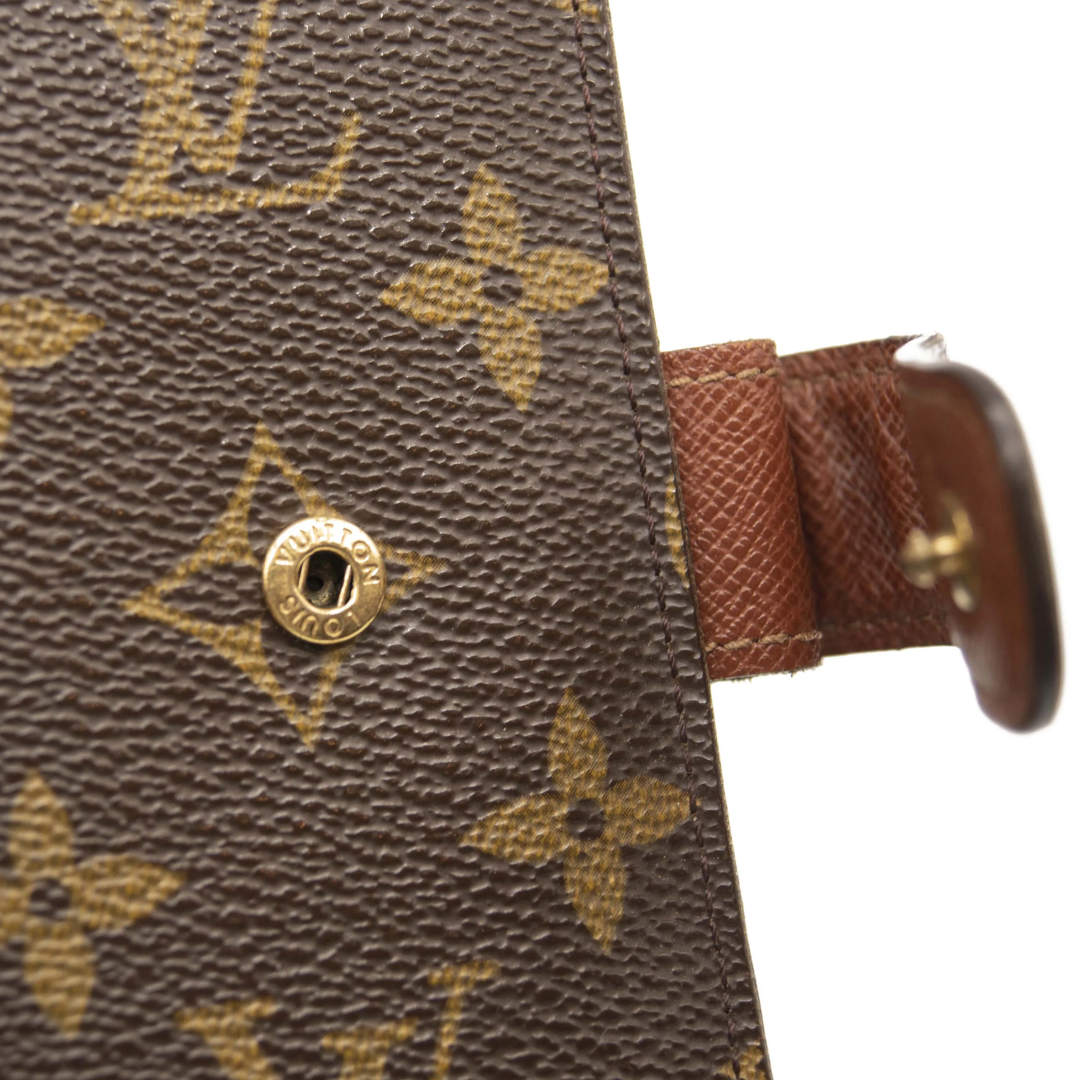 Louis Vuitton Medium Ring Agenda Cover Monogram MM