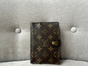 Louis Vuitton Monogram Agenda Cover with Pen