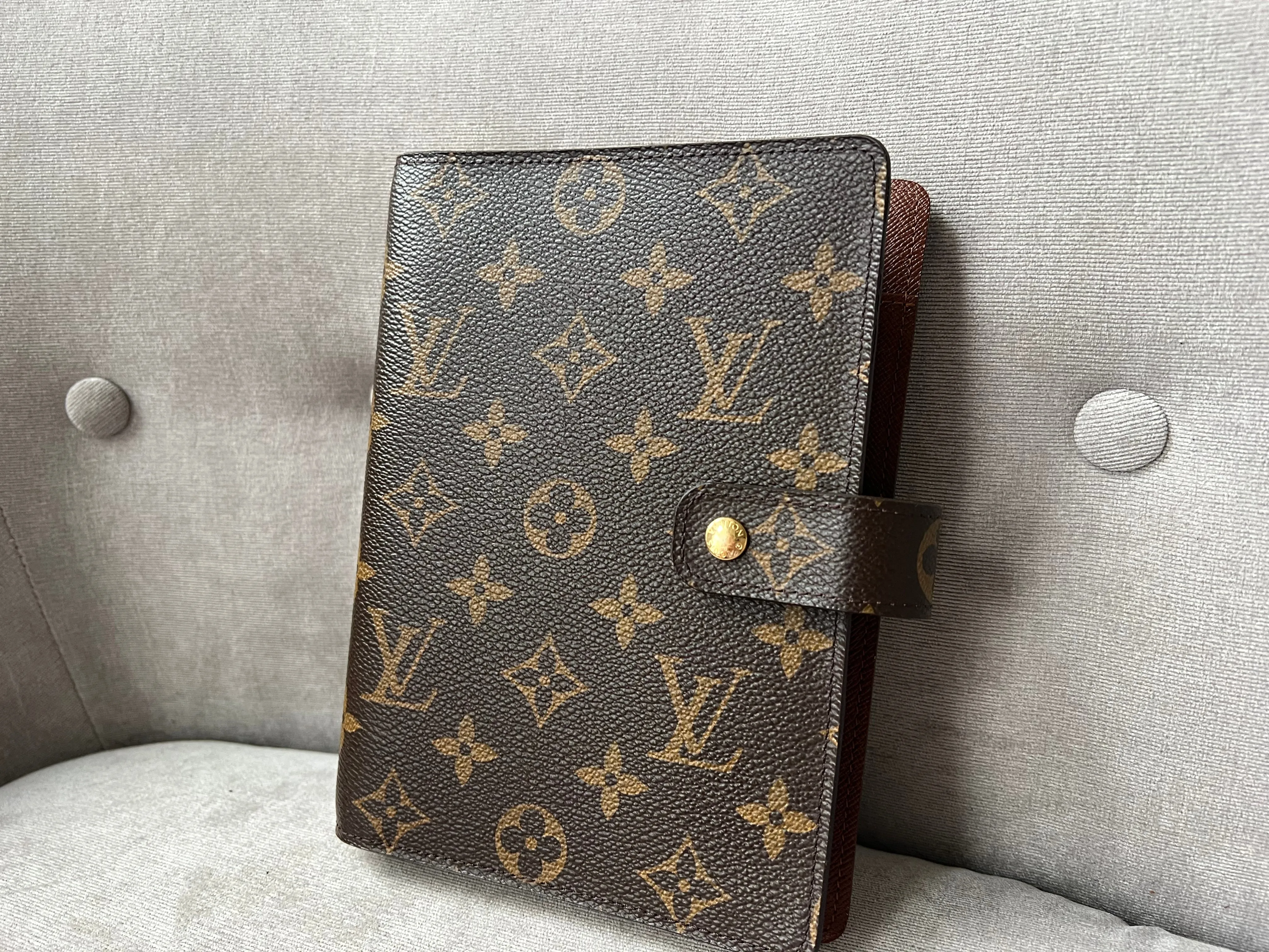 Louis Vuitton Monogram Medium Agenda Cover (RRP £465)
