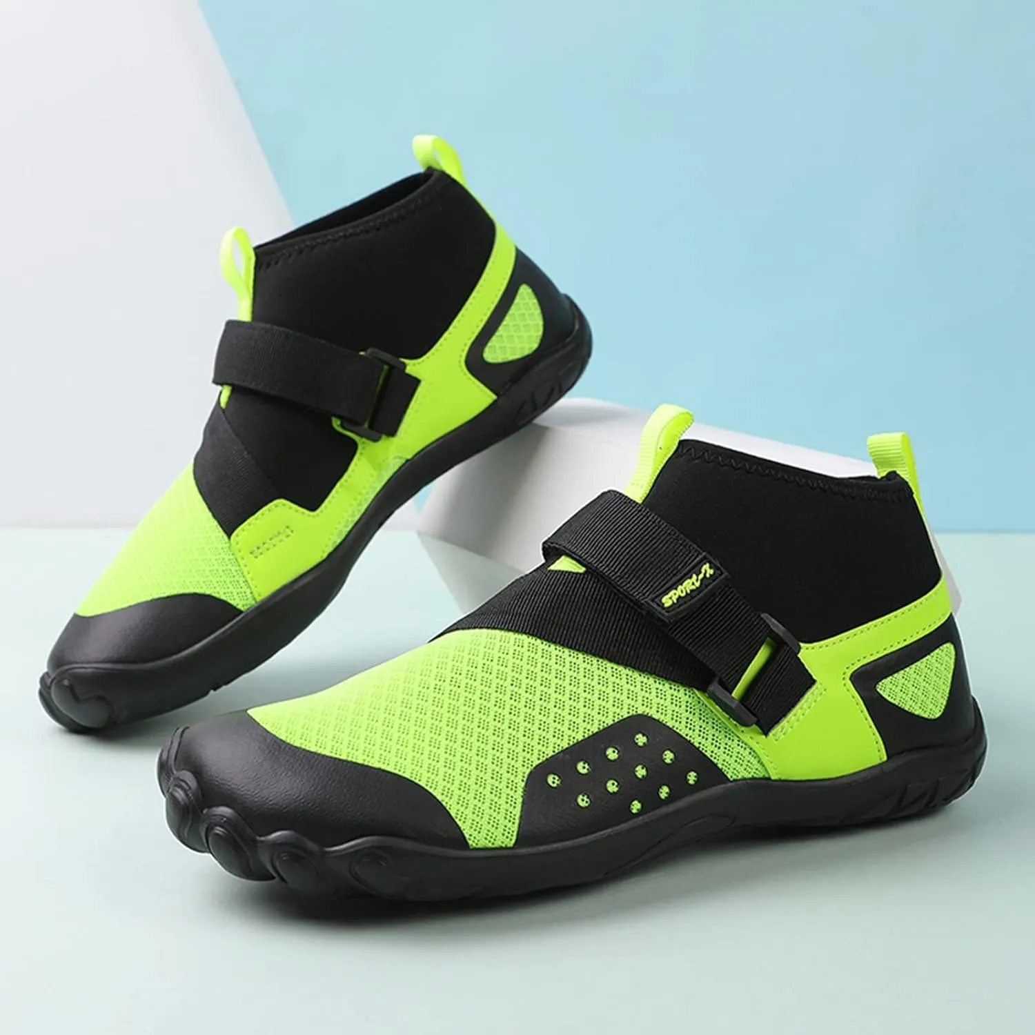 Men and Women Swimming Shoes Light Swimming Wading Diving Beach Women Yoga Skin Shoes Boots Men Sandals
