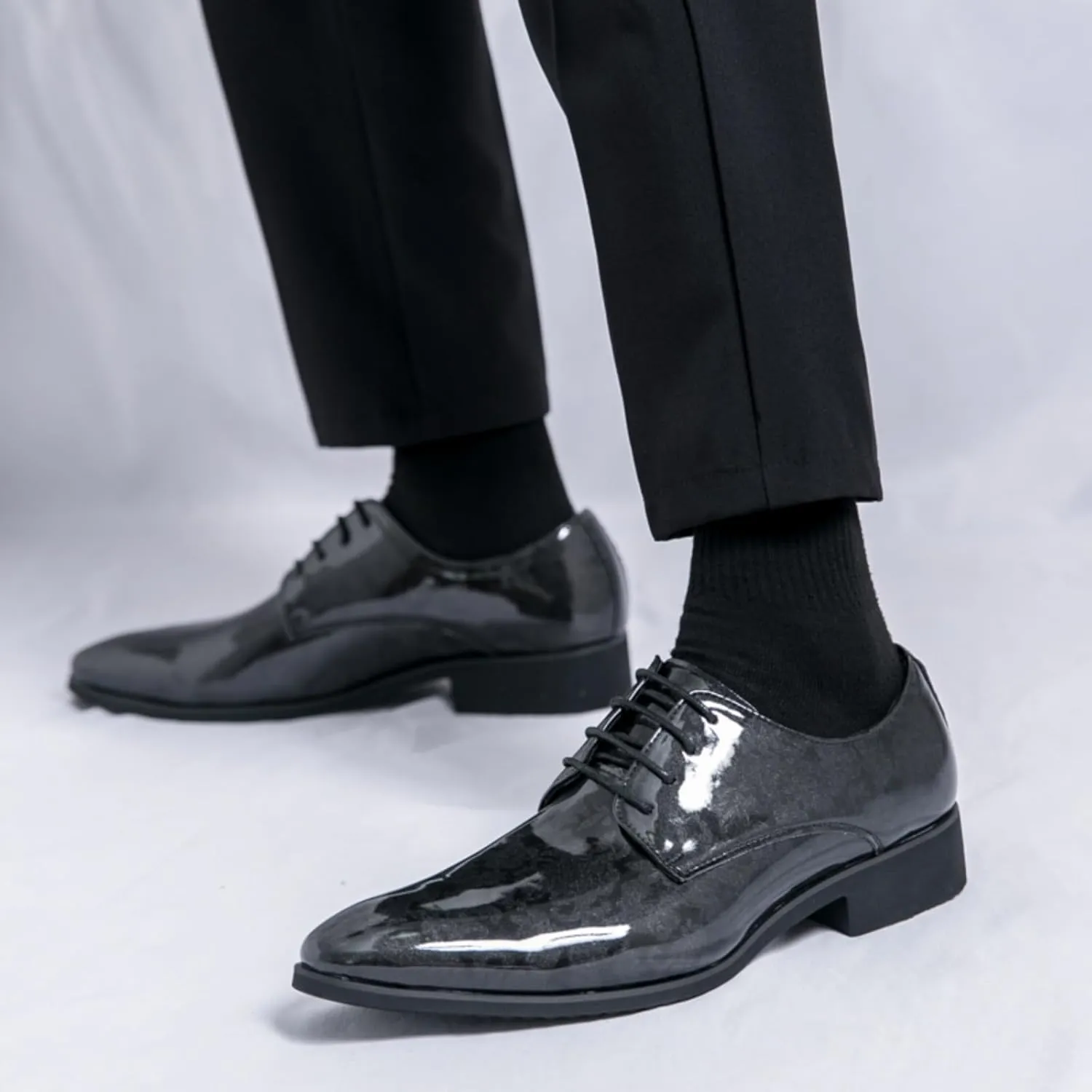 Mens Retro Printed Patent Leather Lace Up Dress Oxfords Shoes Low Top Pointed Toe Non-Slip Chunky Heels Casual Dreby Shoes for Formal Business Wedding