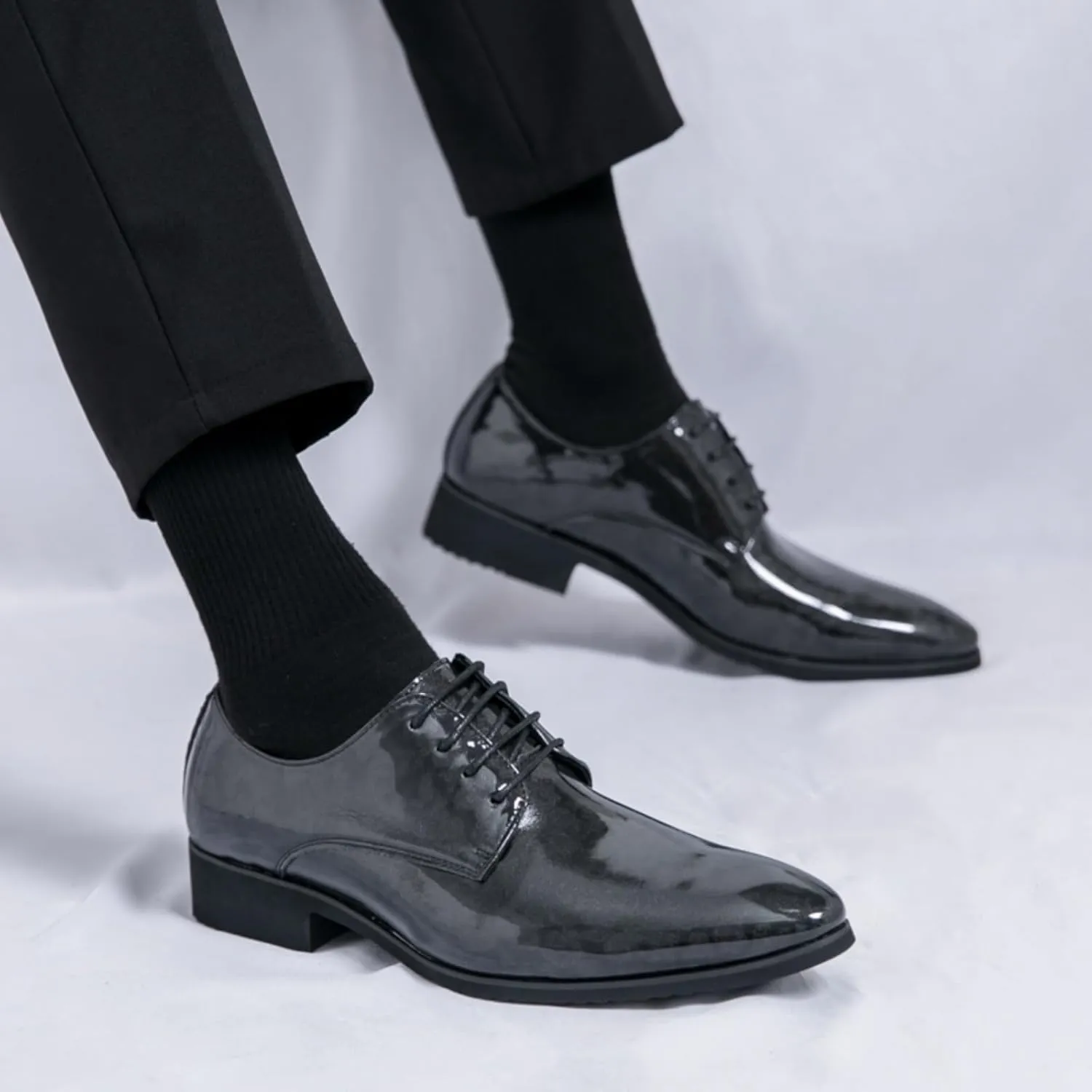 Mens Retro Printed Patent Leather Lace Up Dress Oxfords Shoes Low Top Pointed Toe Non-Slip Chunky Heels Casual Dreby Shoes for Formal Business Wedding