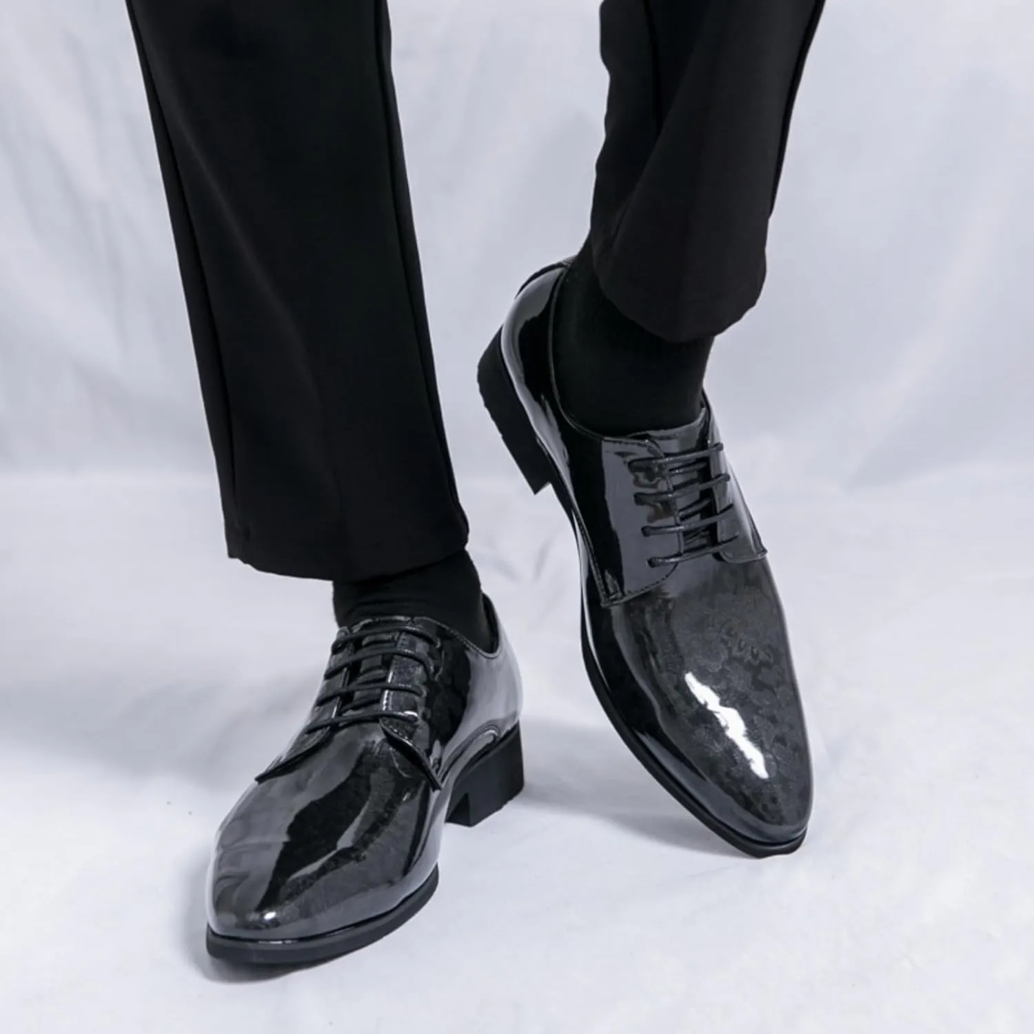 Mens Retro Printed Patent Leather Lace Up Dress Oxfords Shoes Low Top Pointed Toe Non-Slip Chunky Heels Casual Dreby Shoes for Formal Business Wedding