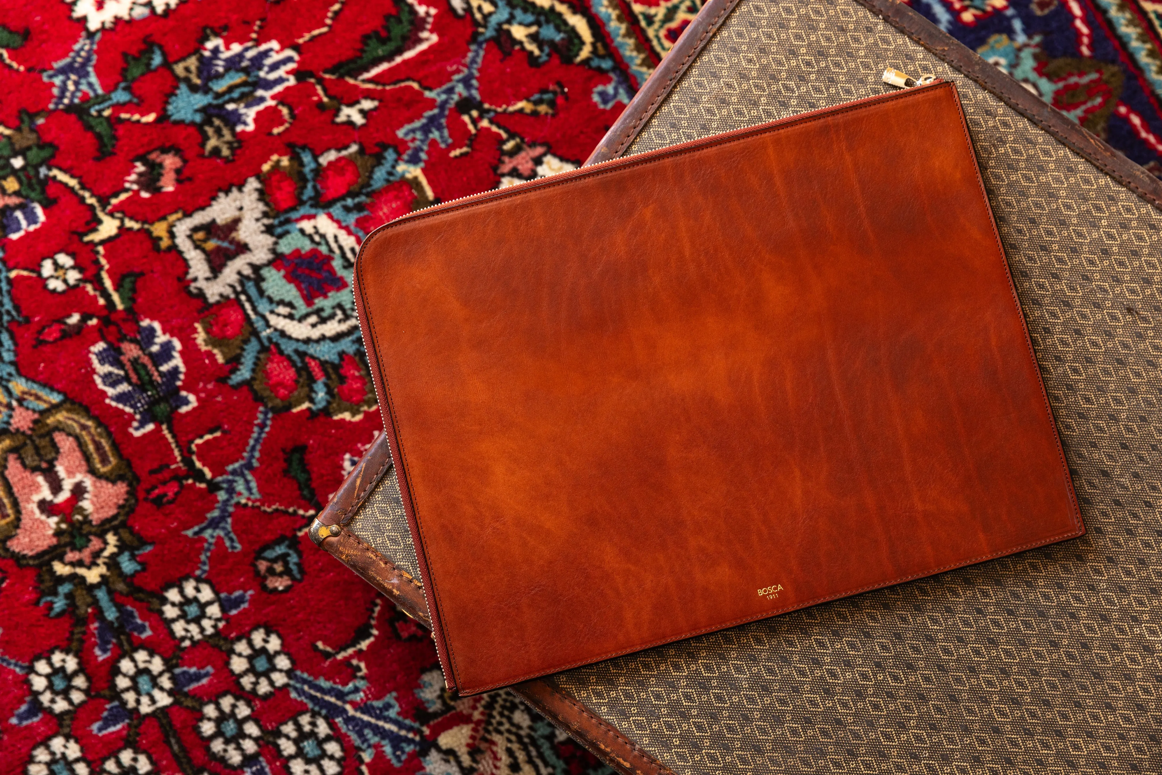 Old Leather 16" Portfolio / Envelope