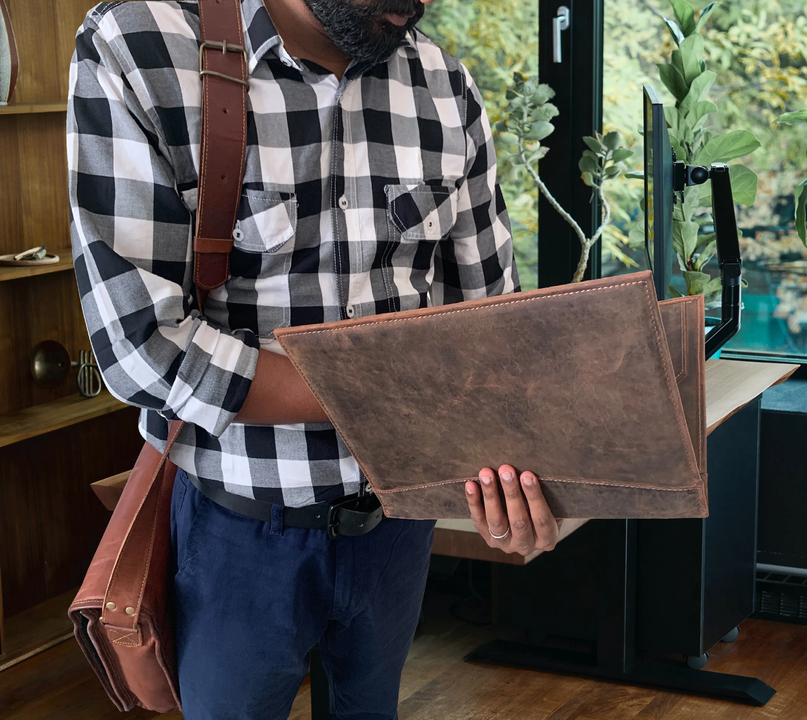 Royal Leather Portfolio (Tan)
