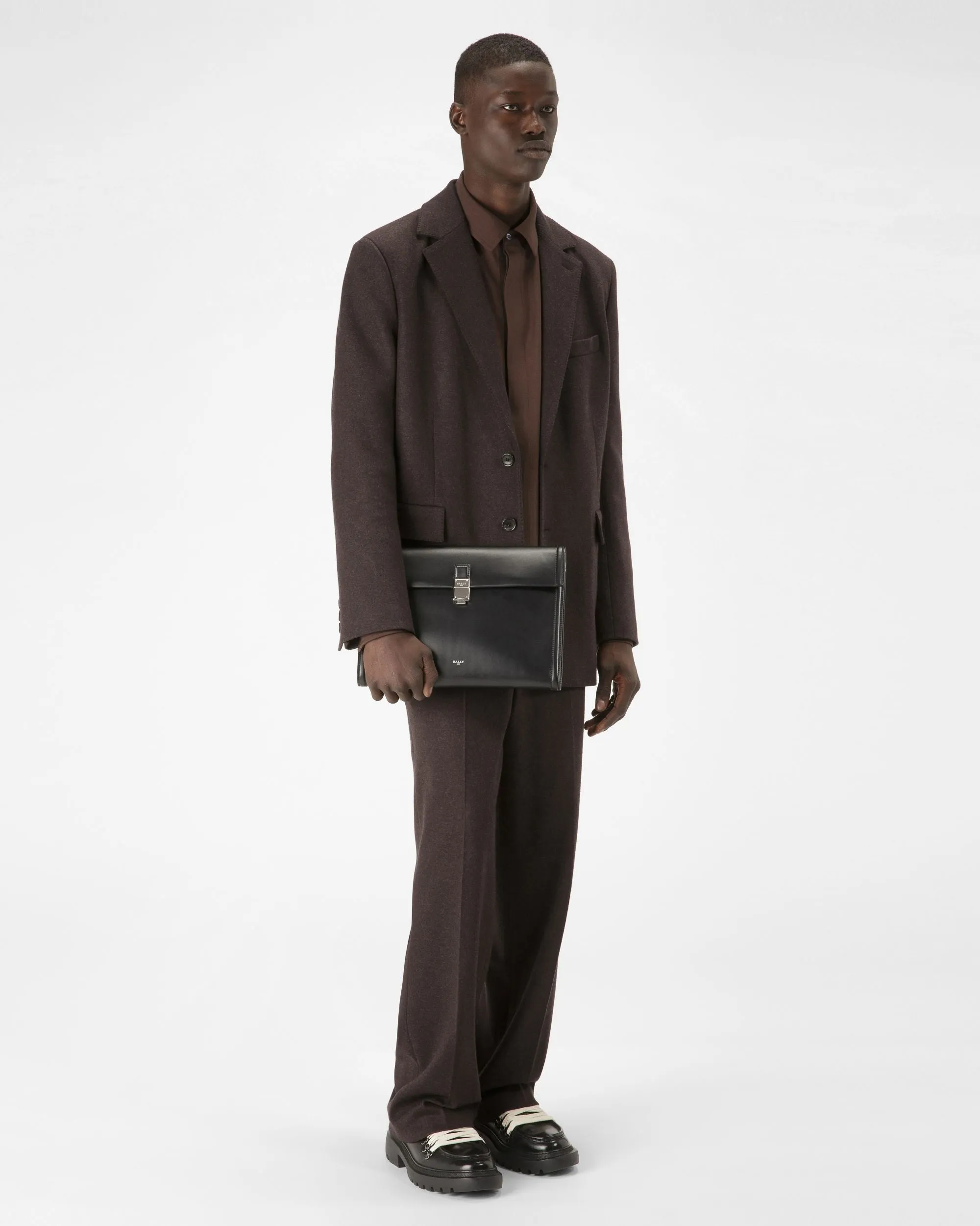 Soryan Leather Portfolio In Black
