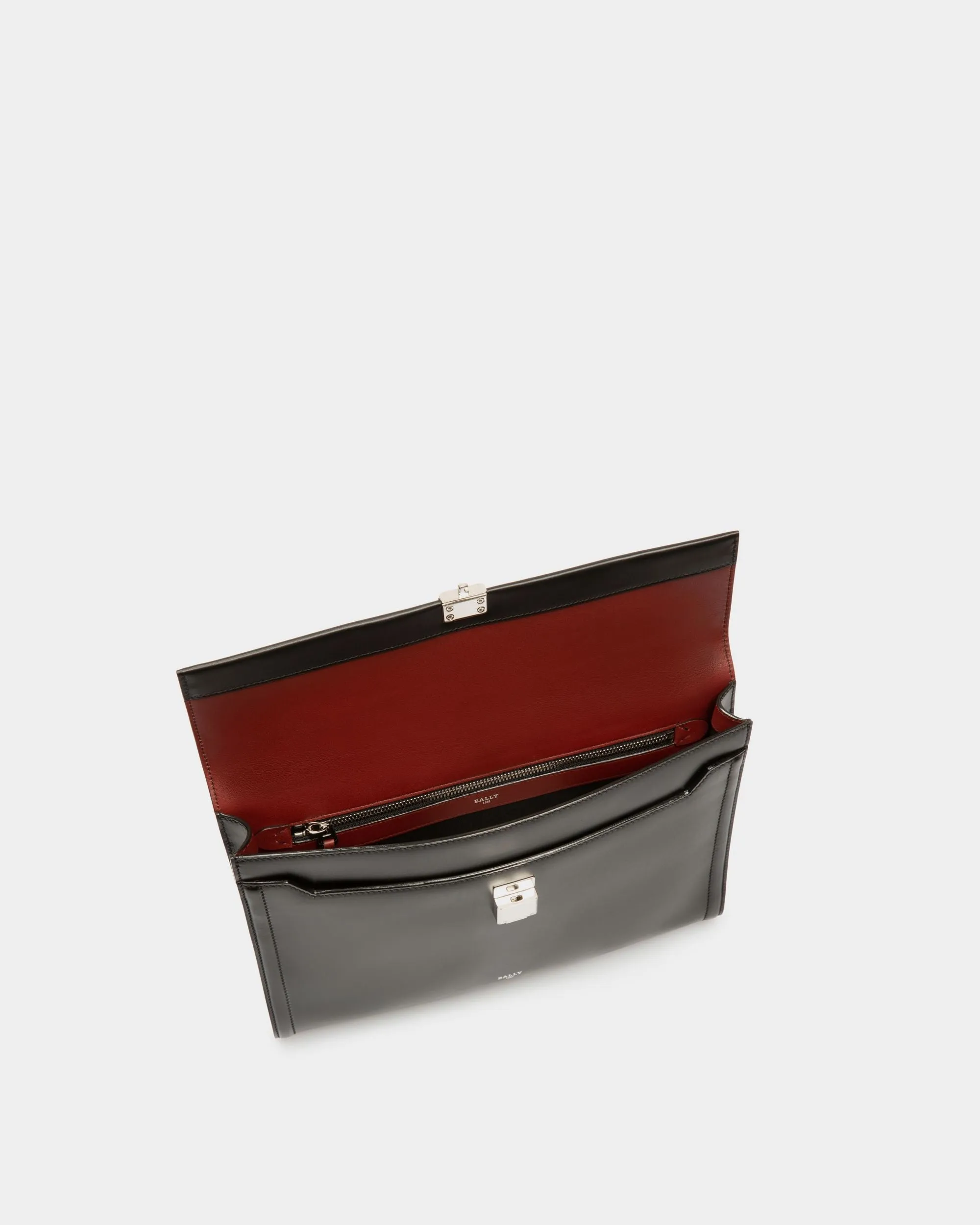 Soryan Leather Portfolio In Black