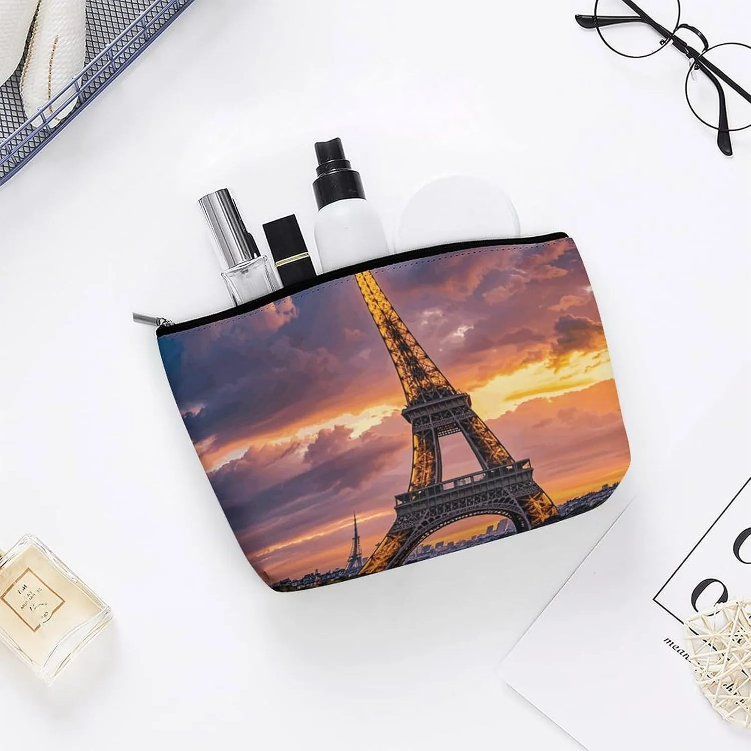 Toiletry Bag for Women Beautiful Eiffel Tower Paris Cosmetic Bag Portable Capacity Travel Makeup Bags with Zipper Lightweight Cute Beauty Makeup Organizer for Traveling, Accessories, Essentials