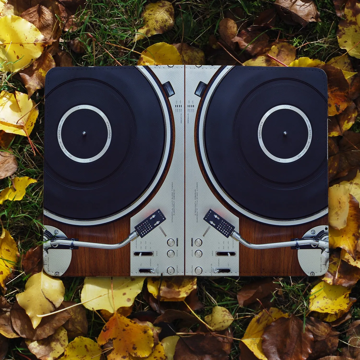 Travel Wallet - Retro Vintage
