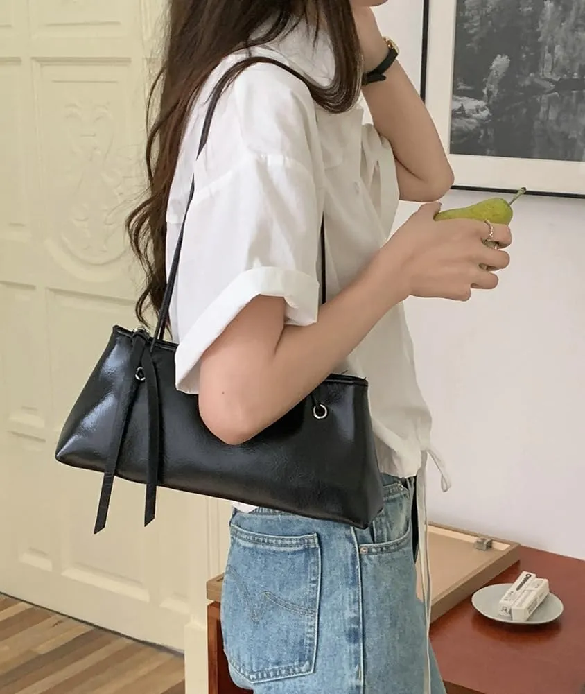 Trendy PU Leather Shoulder Bag for Women Classic Retro Underarm Purse Square long-style Tote Handbag for Travel Dating