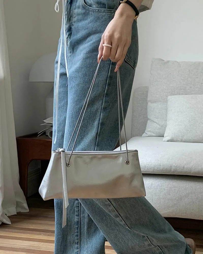Trendy PU Leather Shoulder Bag for Women Classic Retro Underarm Purse Square long-style Tote Handbag for Travel Dating