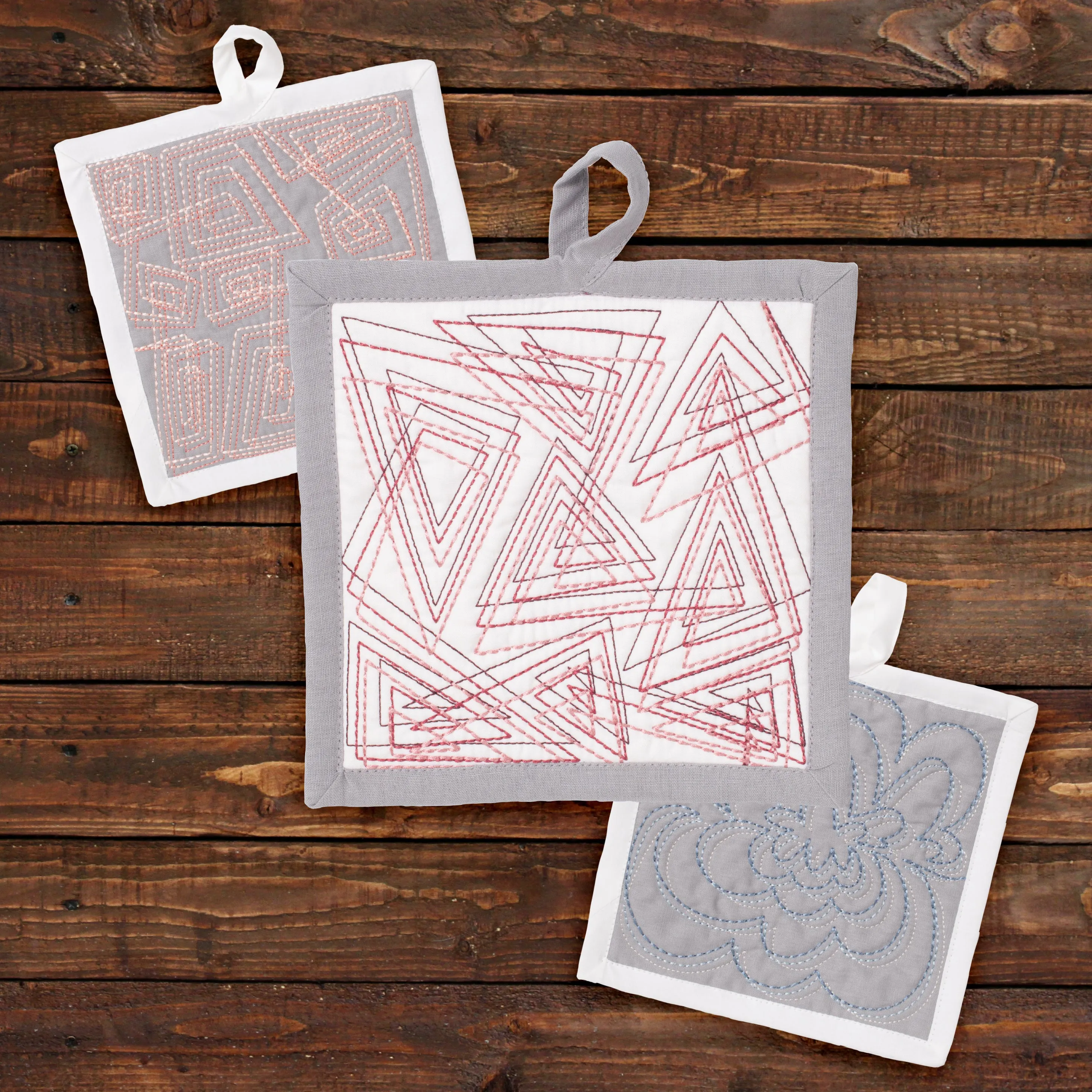 Triple Free Motion Pot Holders