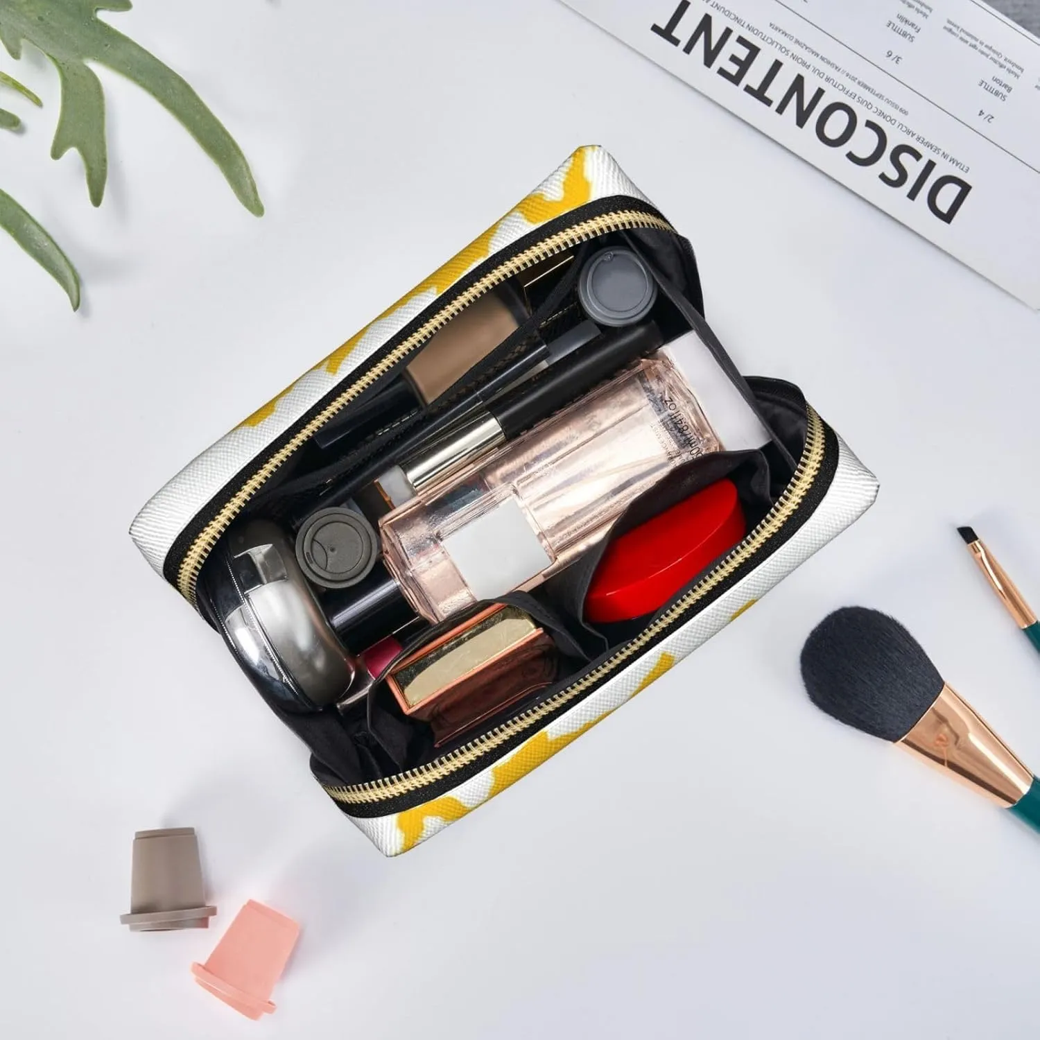 Venezuela Flag Toiletry Pouch, Travel-Friendly Makeup Organizer For Makeup Brushes, Lipsticks